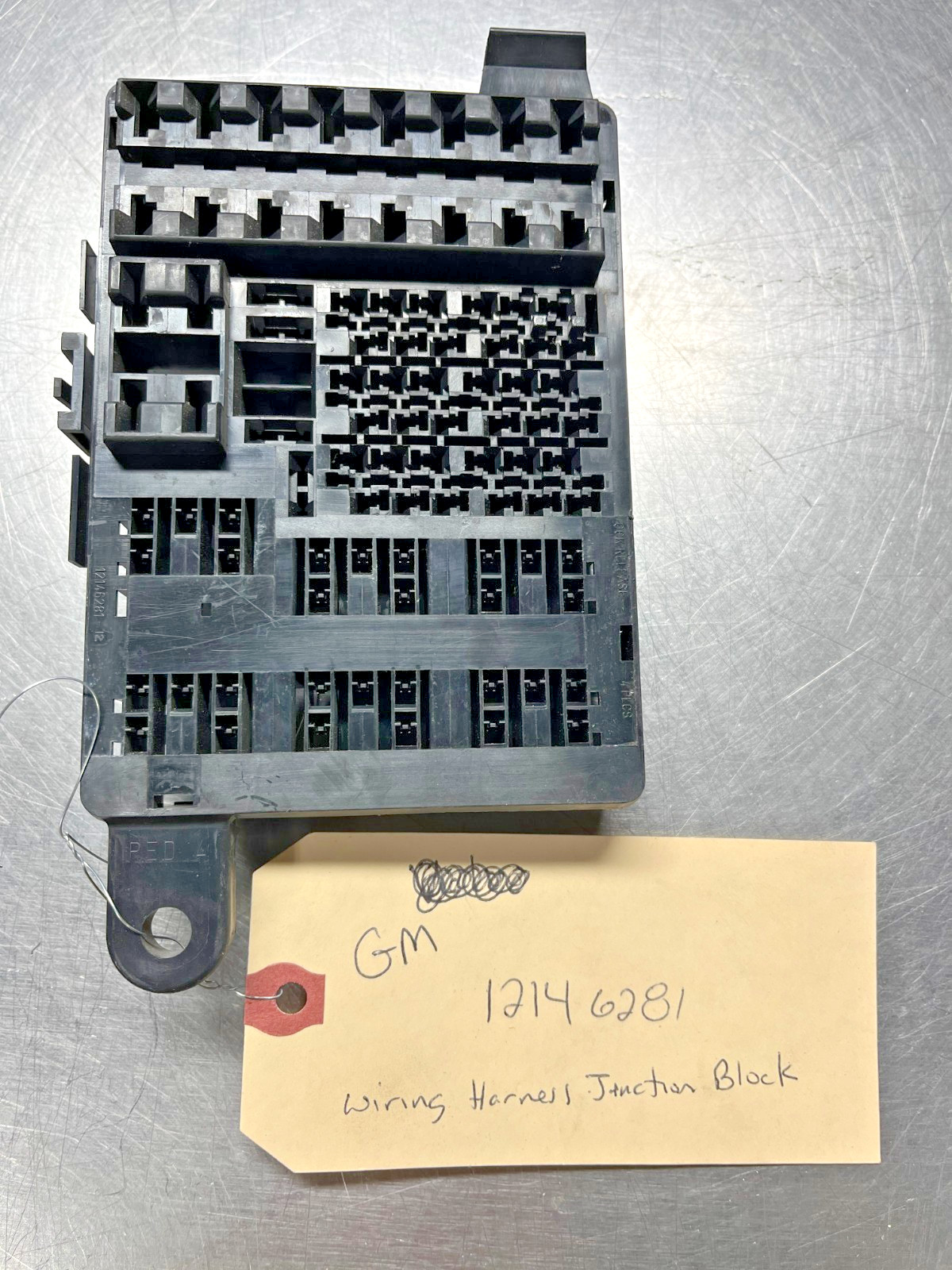 12146281  Genuine OEM  GM  Wire Harness Junction BLOCK  1214-6281