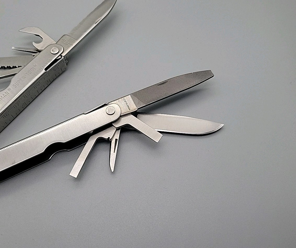 Leatherman Super Tool Multitool Dated 0896 /w Sheath - Knife - Pliers - File