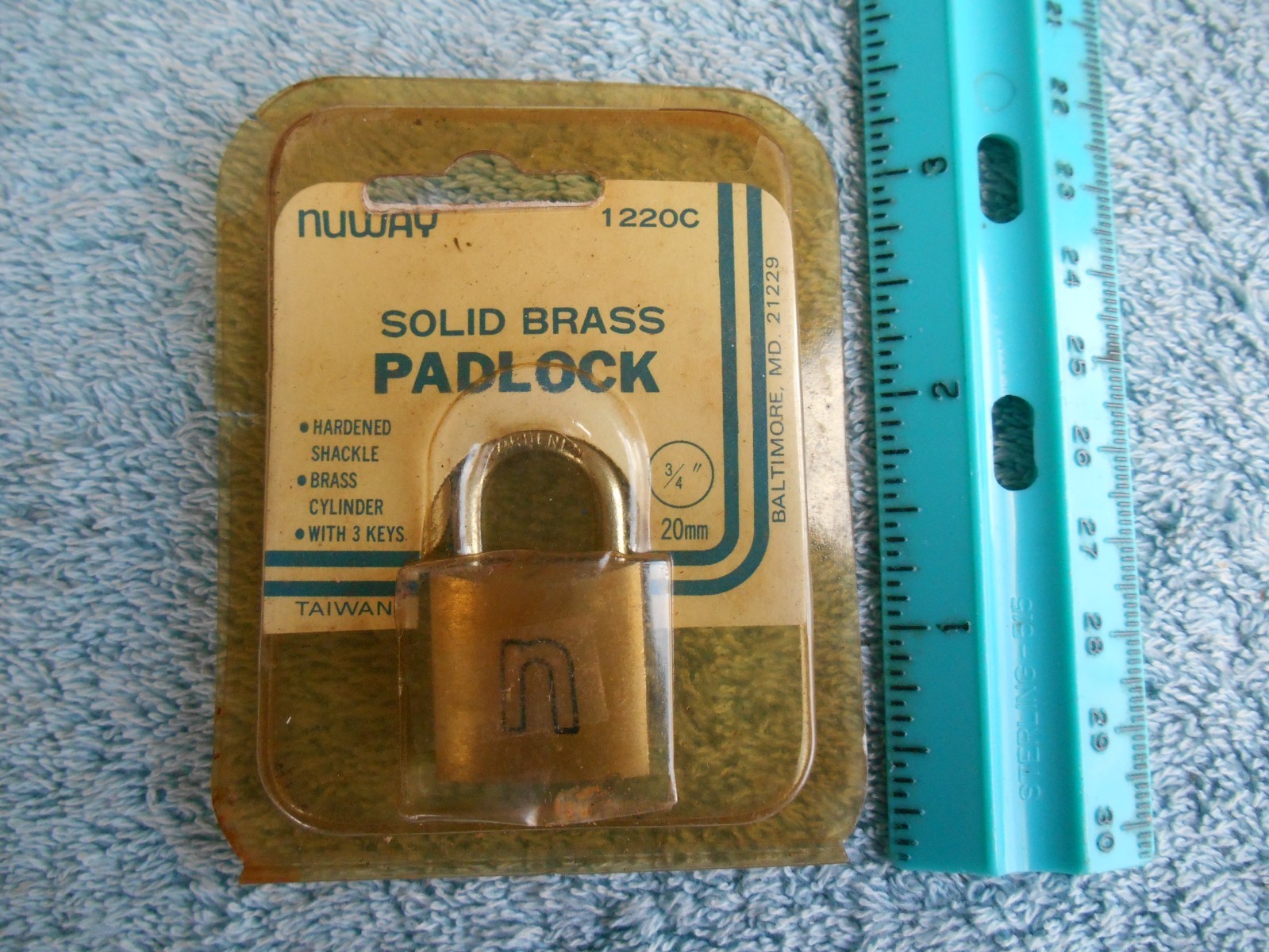 NEW! Vintage NUWAY SOLID BRASS MINI PADLOCK #1220C WITH 3 KEYS.