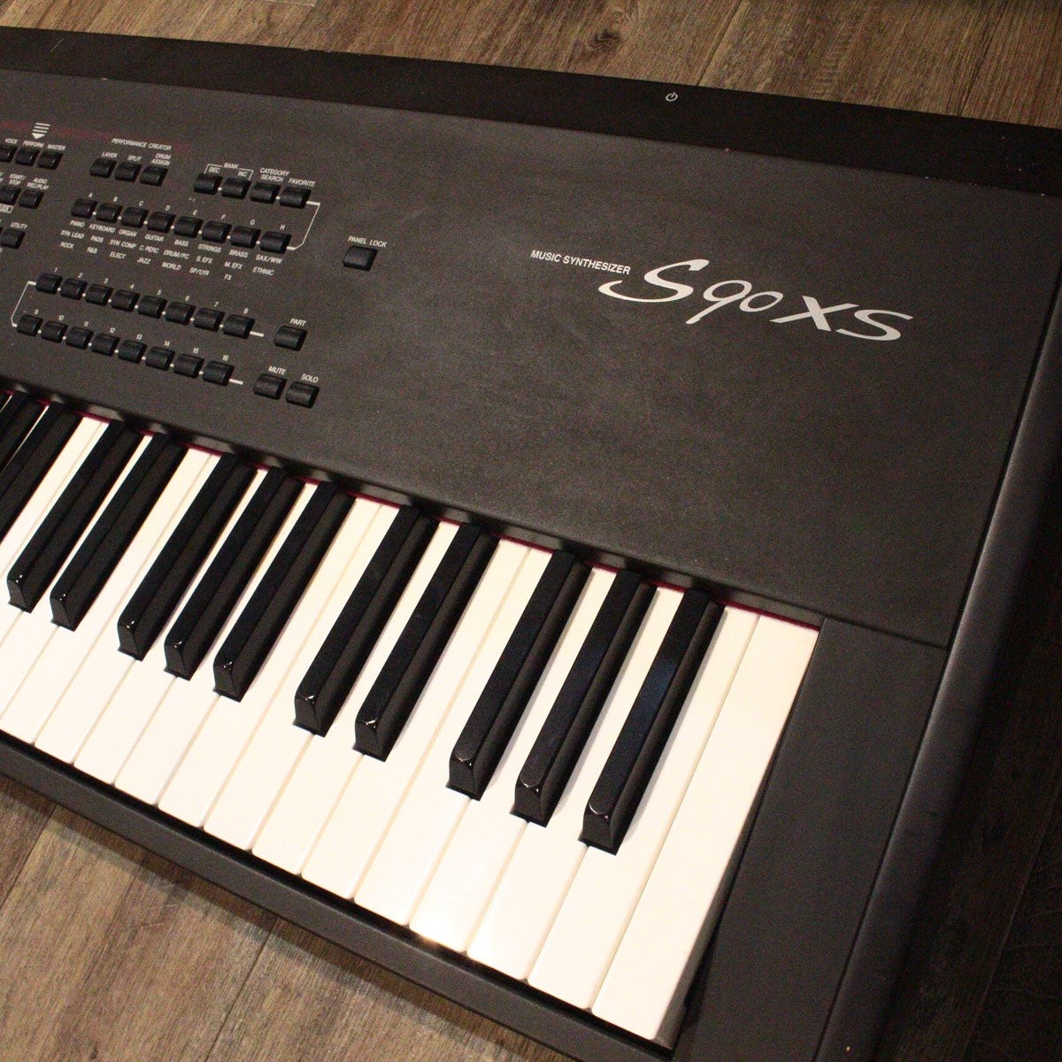 Yamaha S90XS Used