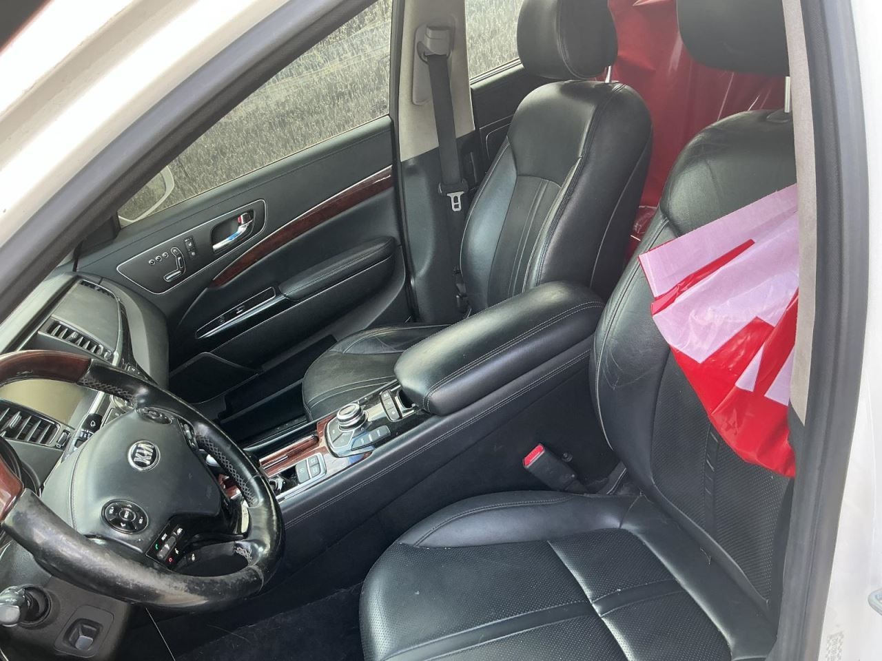 K900 2015 Glove Box 5028341