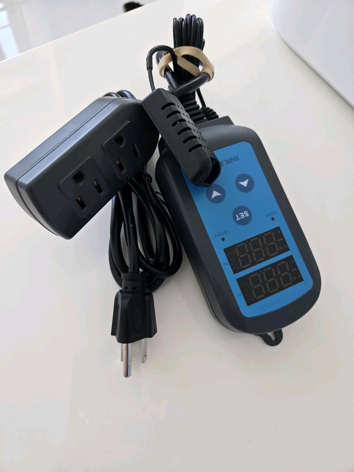Inkbird - IHC-200 Plug and Play Humidity Controller - Preowned!
