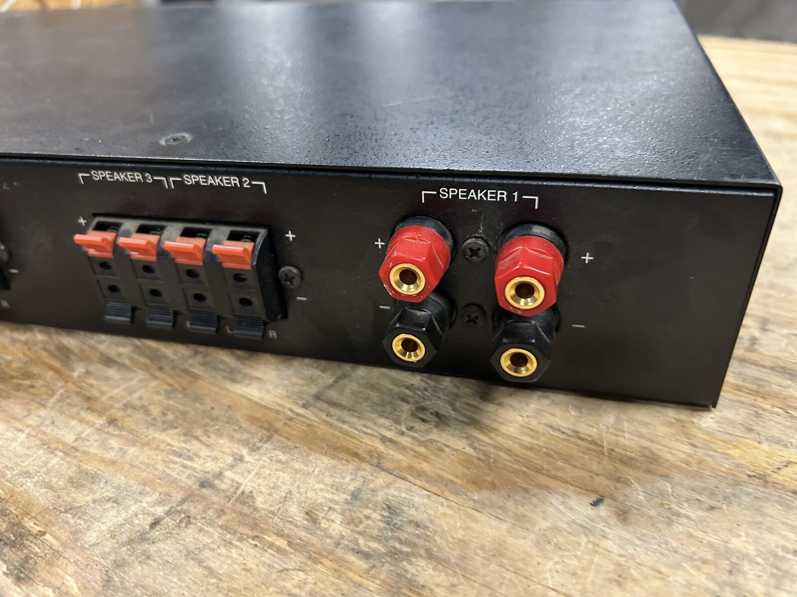 TIVOLI DESIGN SBX6 FOUR CHANNEL SPEAKER SELECTOR