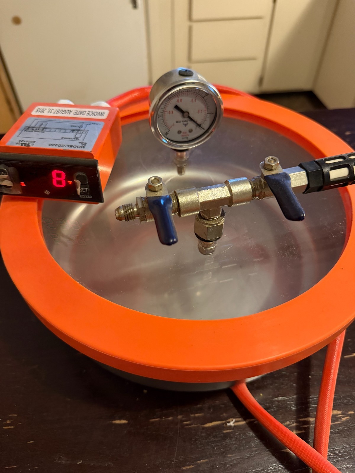 Best Value Vacs 2.75 Quart Pyrex Vacuum Chamber W/ digital heat pad