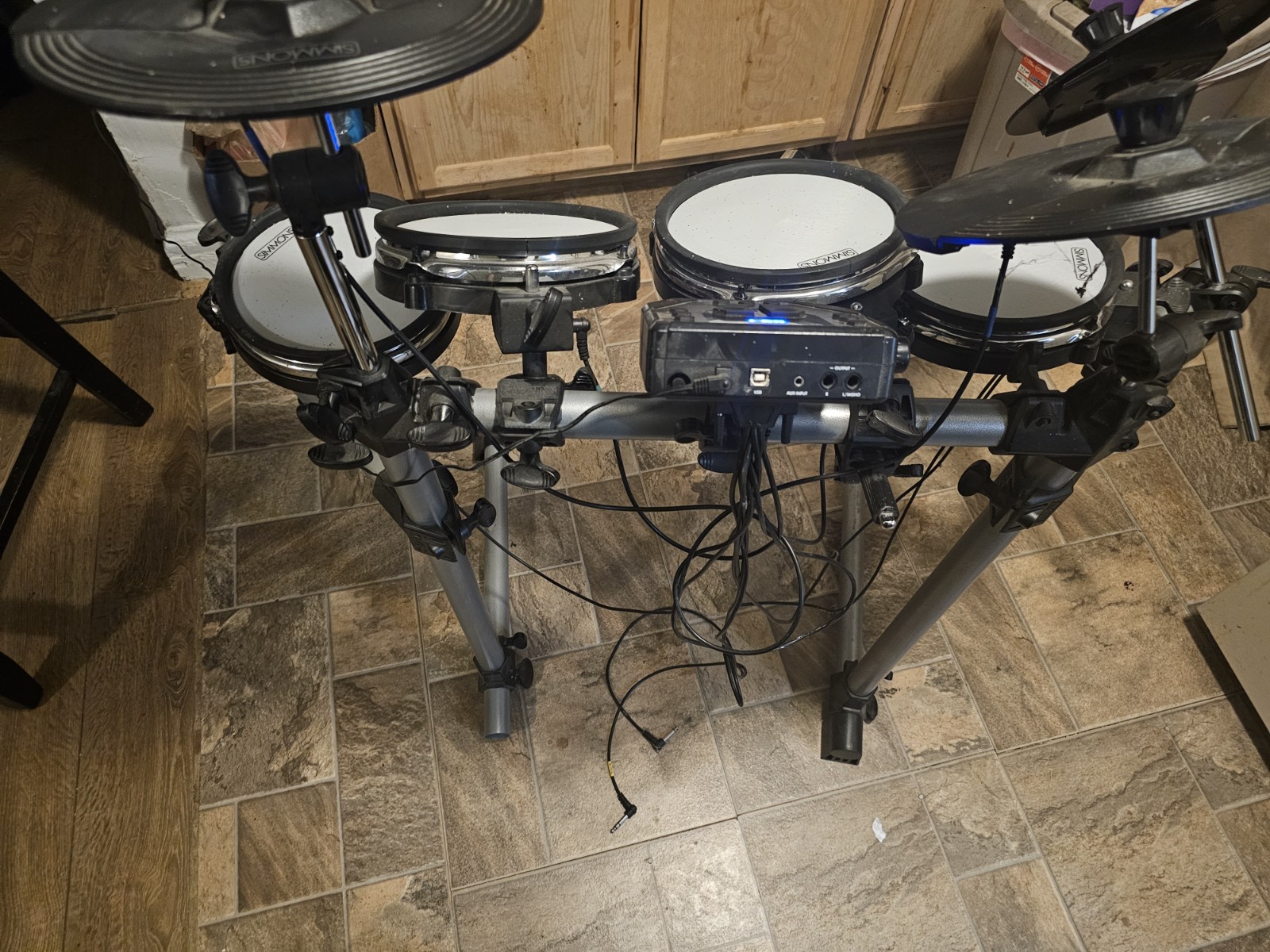 Simmons SD350 Electronic Drum Kit Mesh Pads 7-Piece Beginner Digital Set