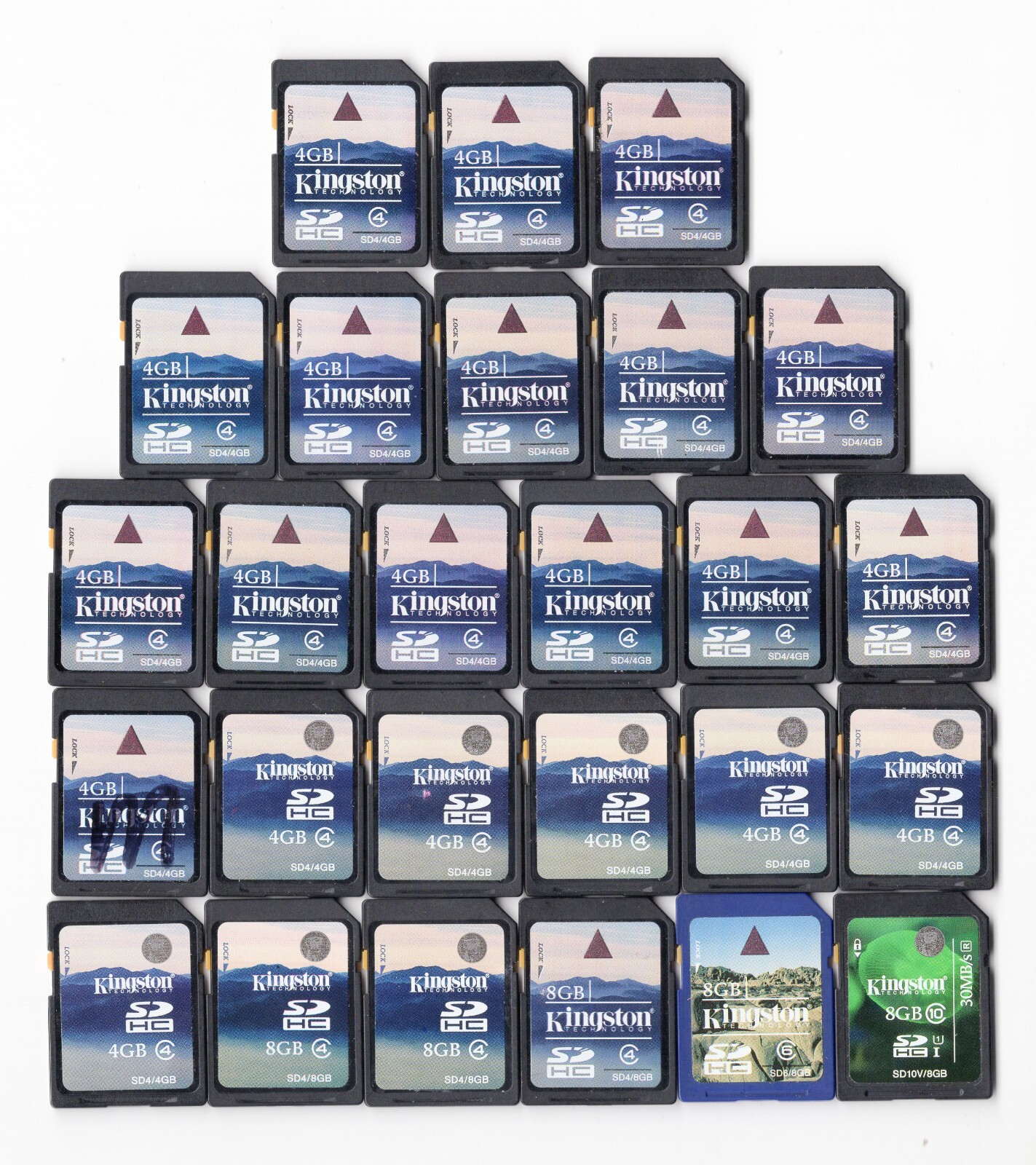 Lot Of 26x Kingston 4GB / 8GB SDHC Camera Memory Cards