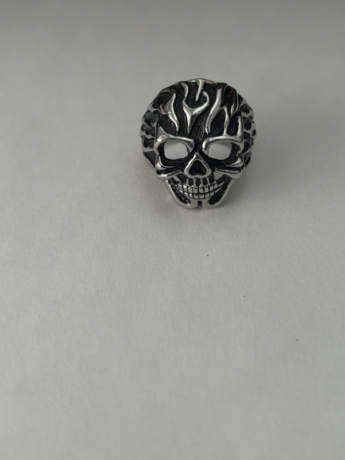 Metal Silver Tone Skull Ring