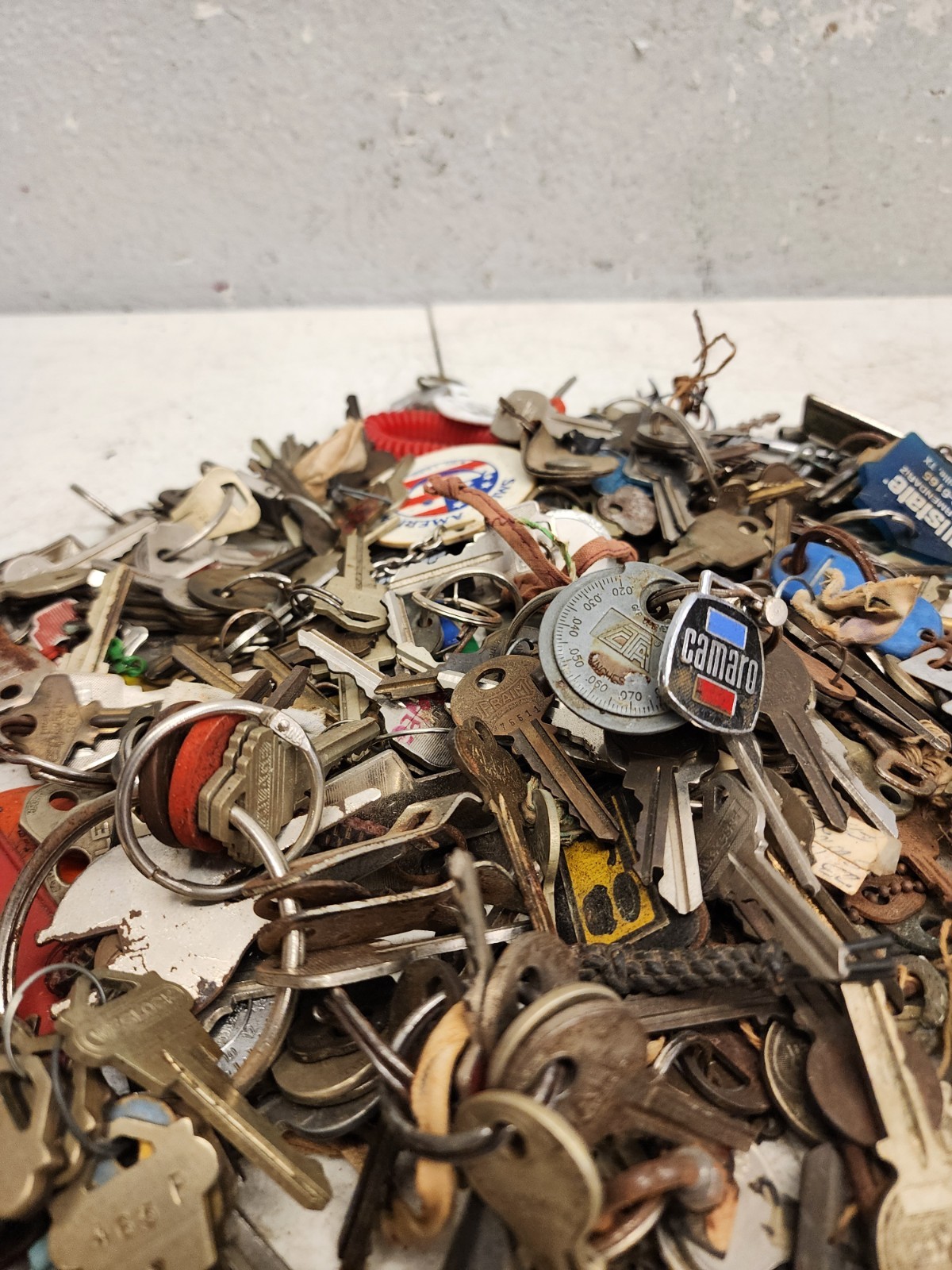 Keys Qty 100+ Assorted Mix, Various Kinds, Great for Crafts.