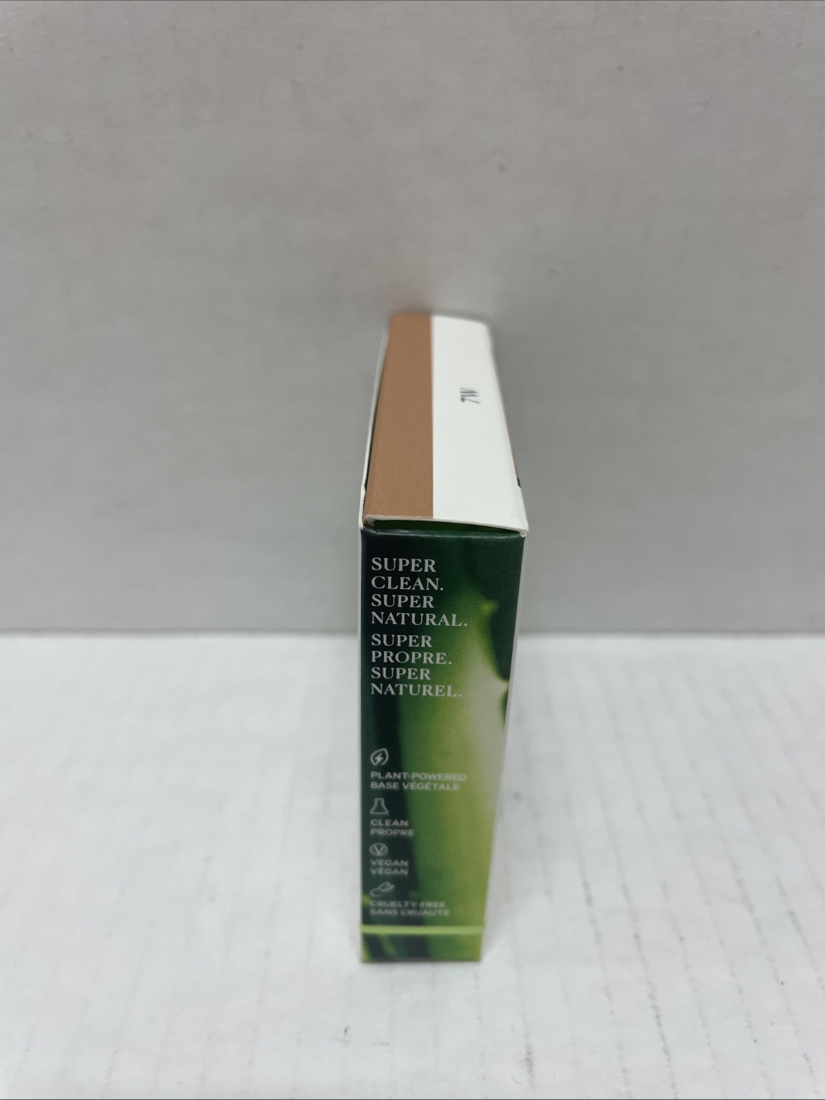 Well People Bio Powder Foundation - 7W