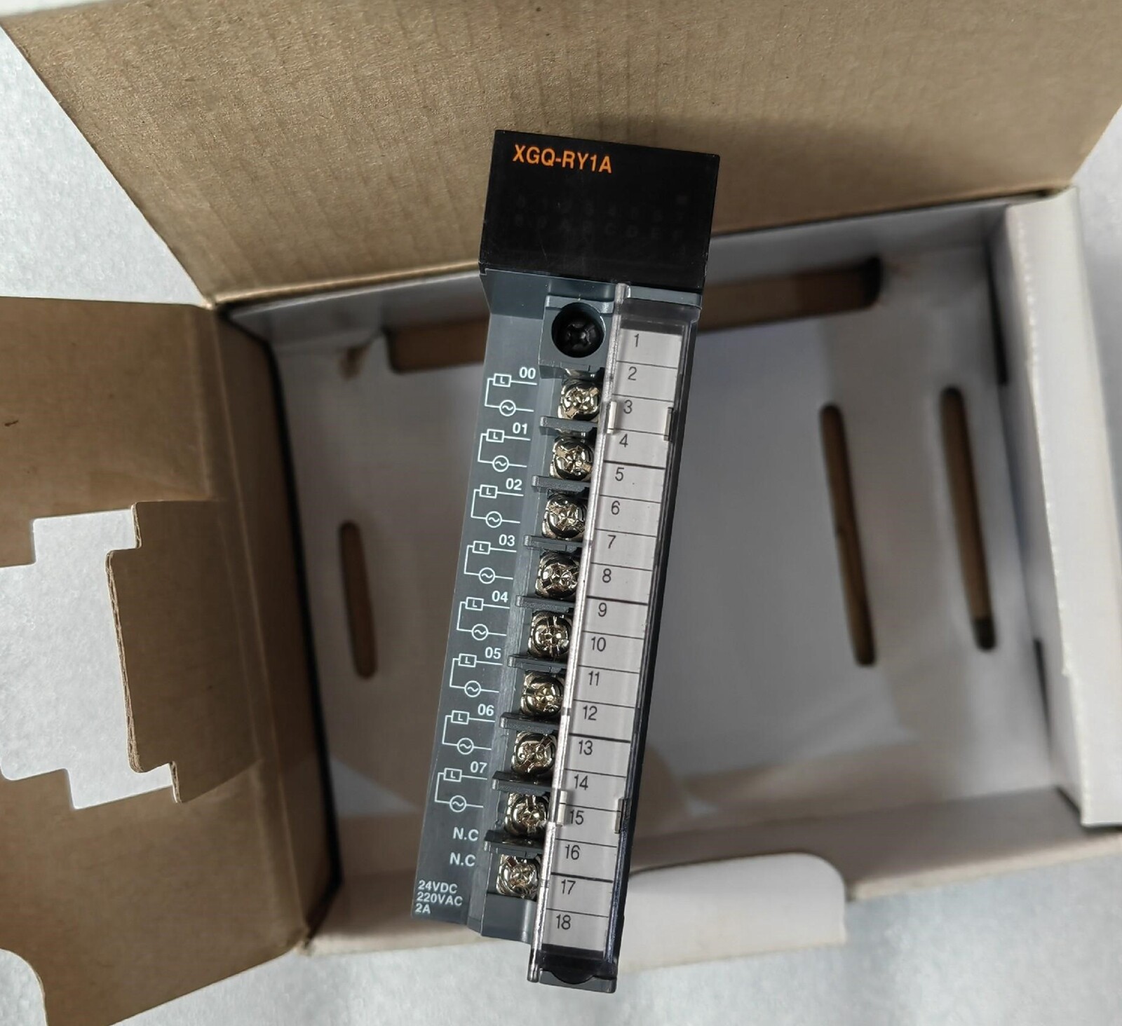 NEW LS PLC output module XGQ-RY1A