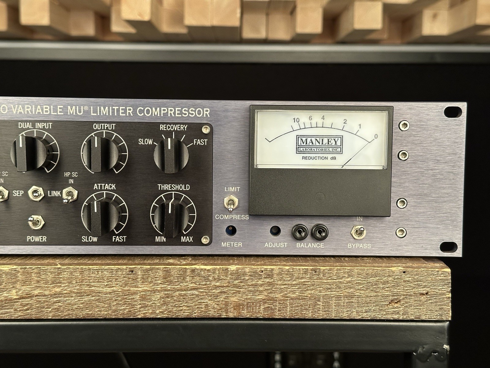 Manley Labs Variable MU Stereo Tube Compressor Limiter. HP Filter SC. Vari Mu
