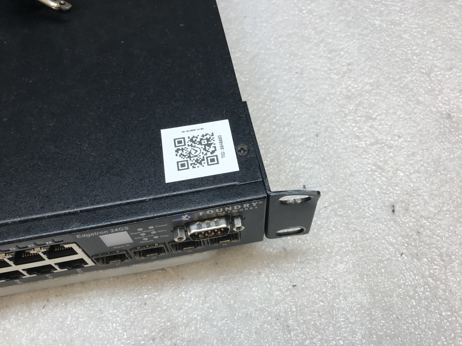 Foundry Networks EdgeIron 24GS 24 Port Gigabit Managed Switch with Rack Ears