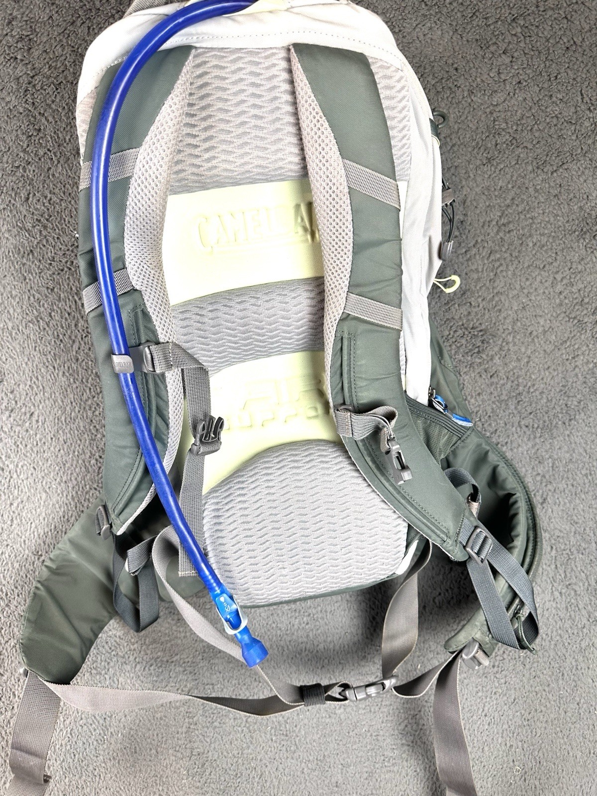 CamelBak Sequoia 22 Green Hydration Pack W Bladder