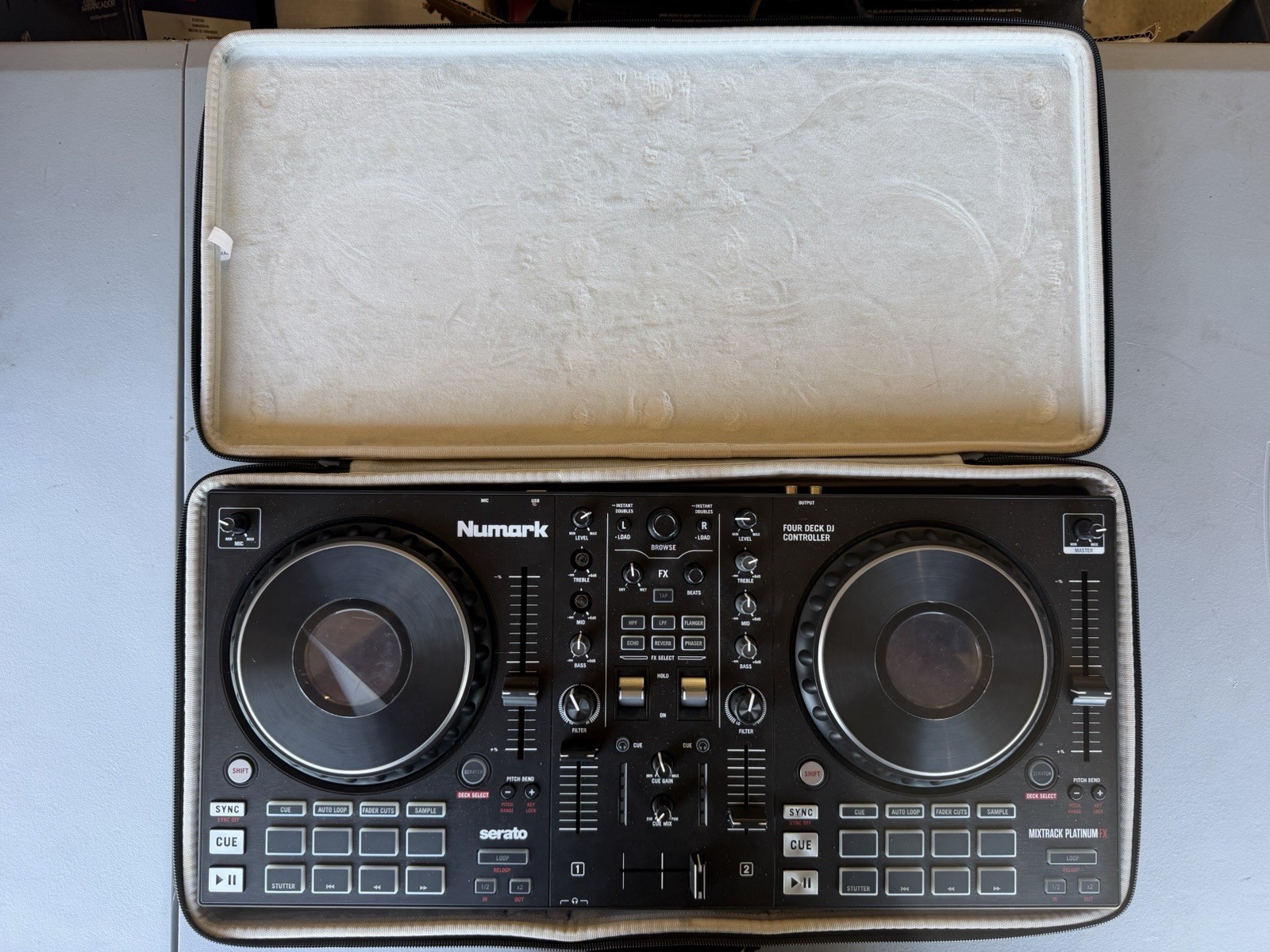 Numark Mixtrack Platinum FX 4-Deck Serato DJ Controller w Displays & FX Paddles