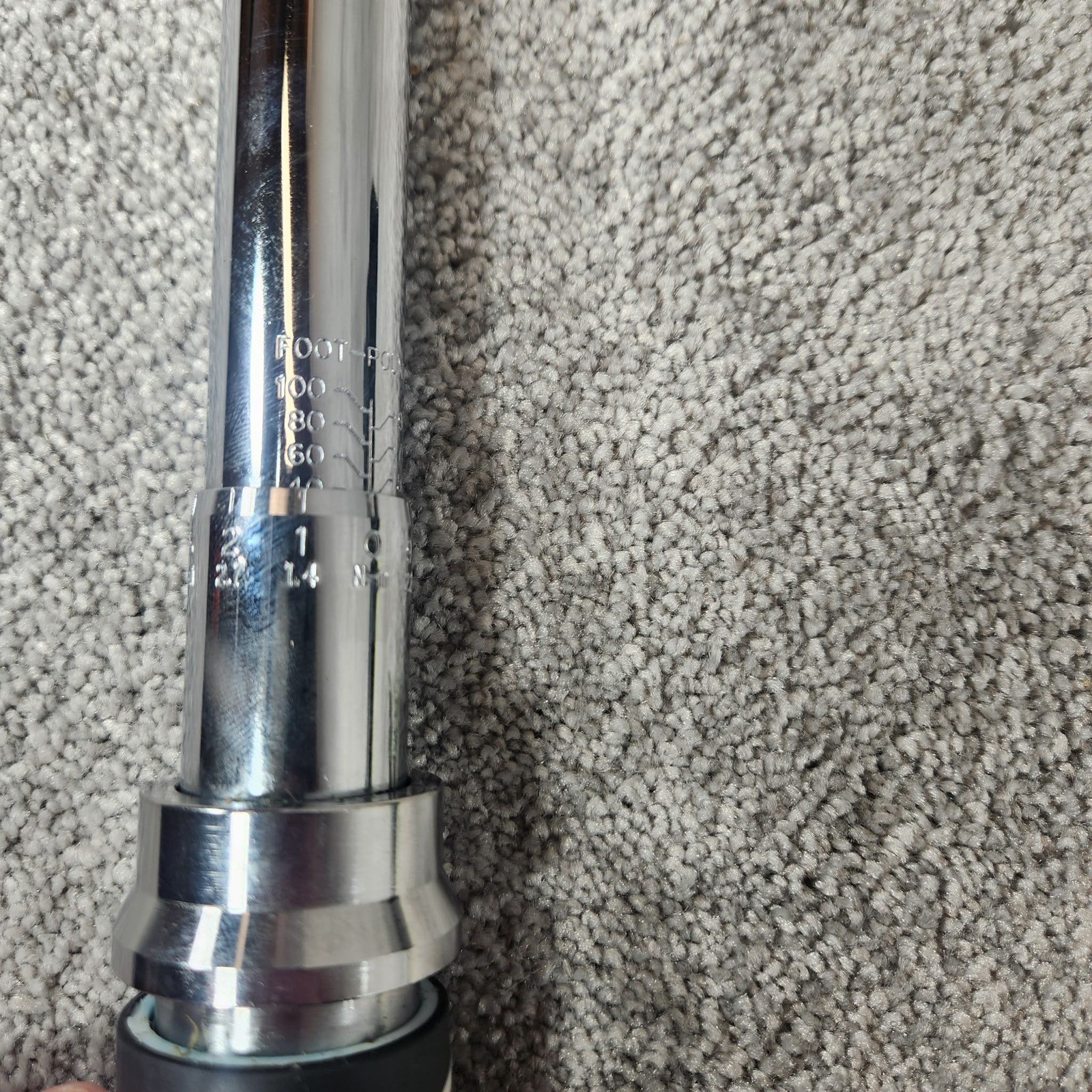 Husky Torque Wrench Silver 1/2 Inch Drive Click Style Tool 18in Case 564394