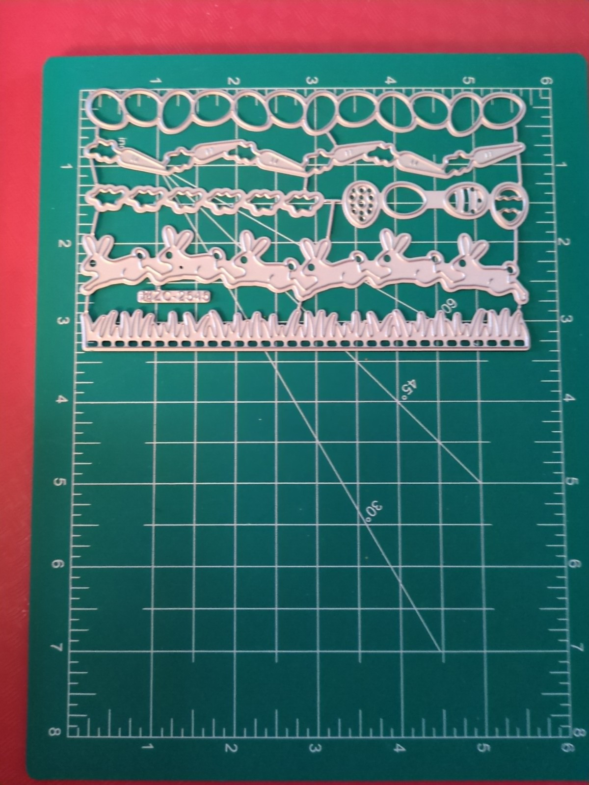 Metal Die Cut Tool Set 4 Sizzix Easter Bunny Rabbit Border Grass Eggs Carrots
