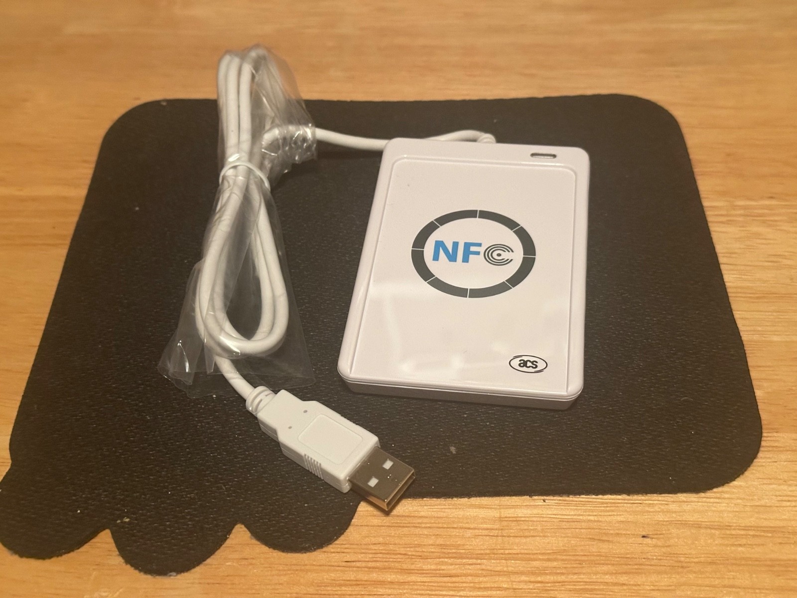 Advanced Card Systems  ACR122U-A9 USB NFC Reader/Writer
