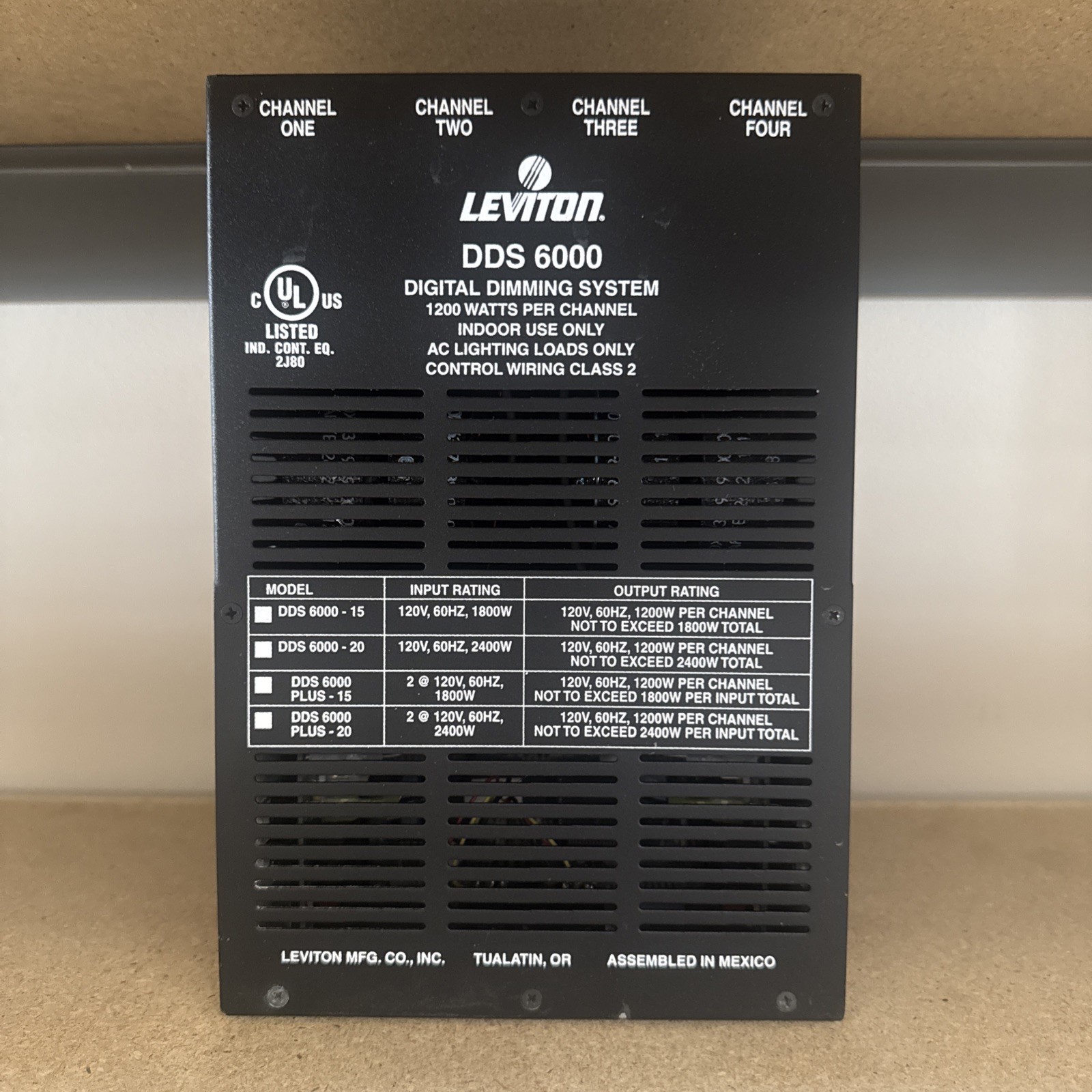 Leviton DDS 6000 Digital Dimming System 4 Channel 1200 Watts Per Channel