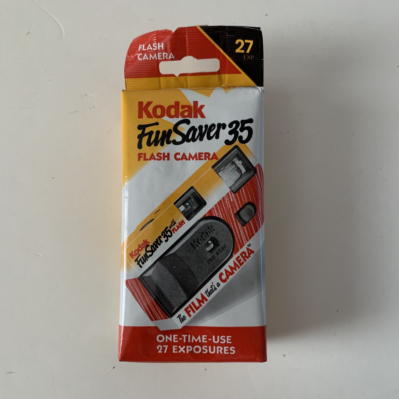 Kodak Fun Saver 35 Flash Camera 27 Exposures Exp. 04/2004 - SEALED