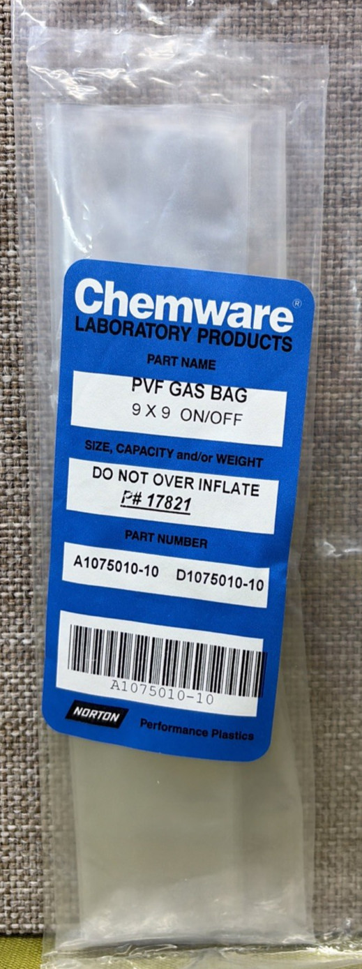 Lot of 10 Chemware PVF Gas Sampling Bags 9x9 w/ On-Off Valves PN D1075010-10