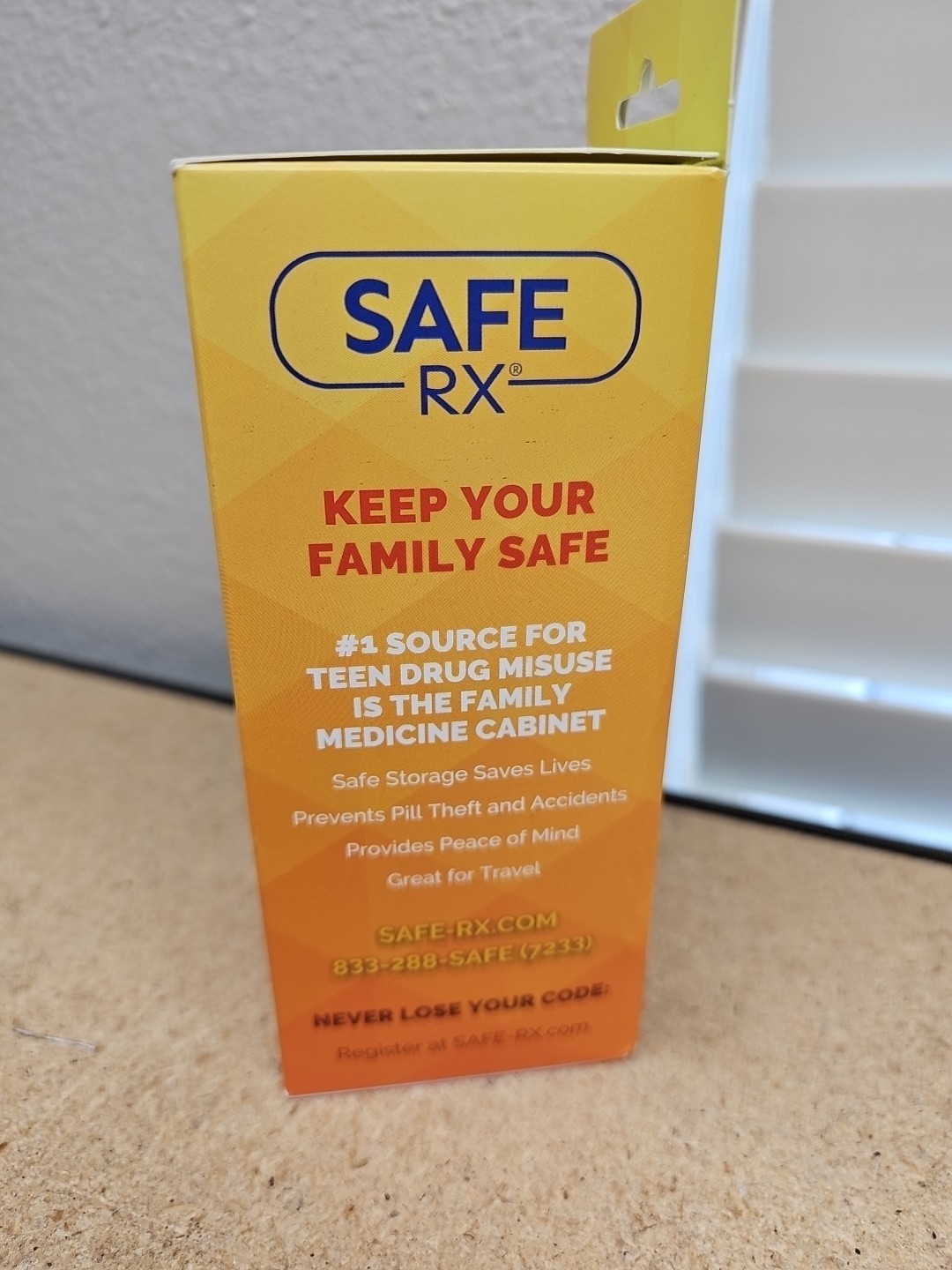 SAFE RX LARGE LOCKING PRESCRIPTION PILL MEDICATION VIAL STORAGE CODE LOCK NEW A7