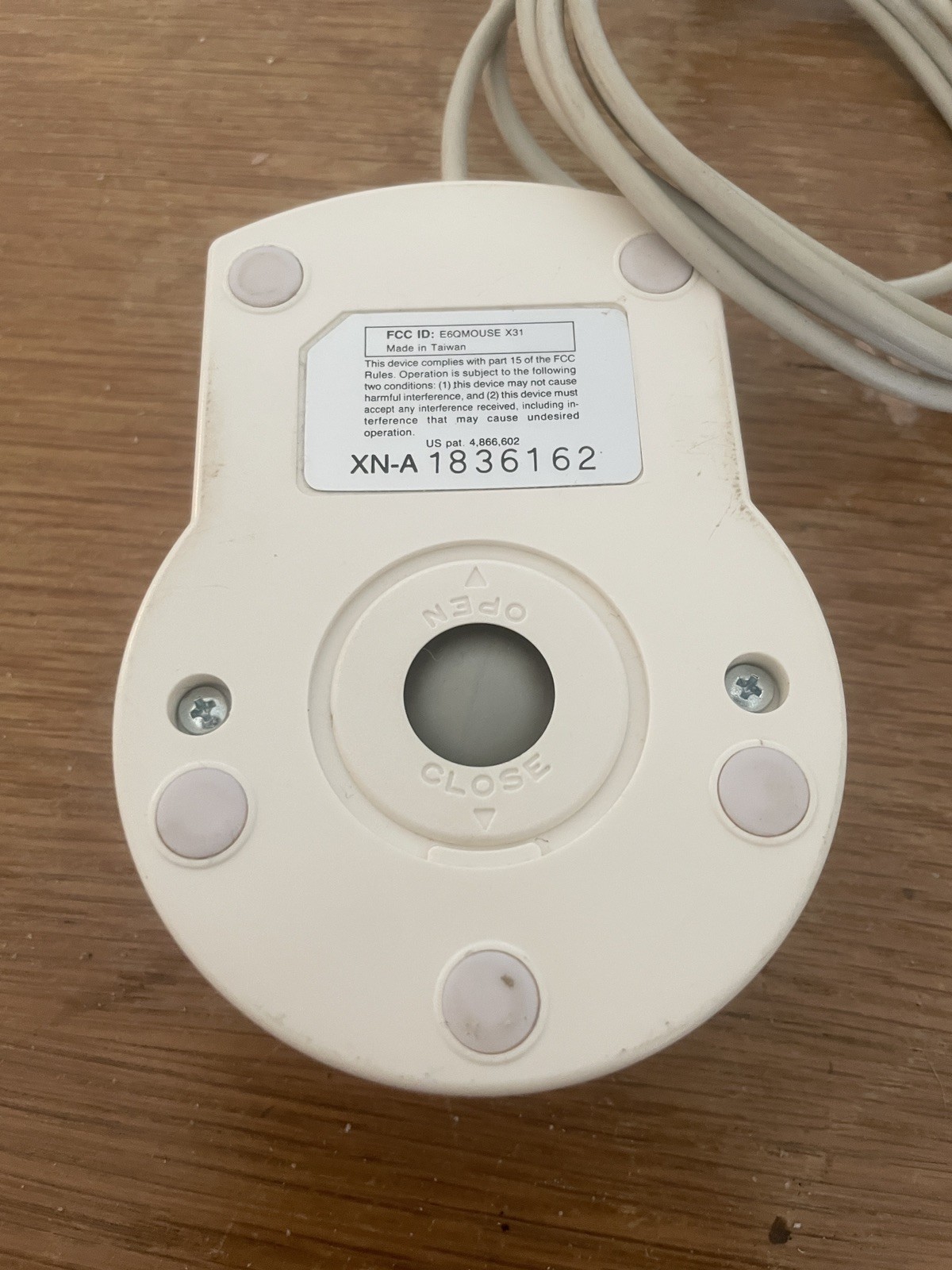 Vintage E6Q MOUSE Ball Mouse X31 - 9-Pin Serial