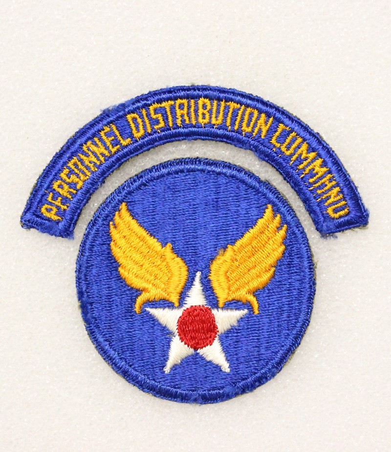 Army patch 6827: - Army Air Force Personnel Distribution Command, 2 piece set