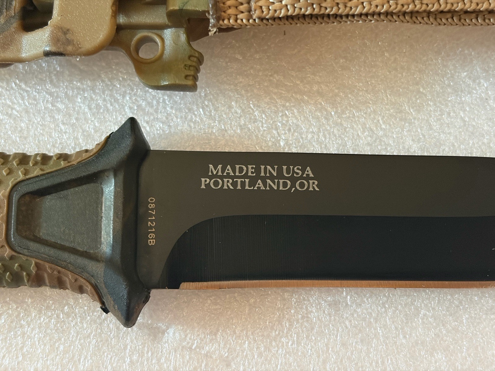 Gerber Strong Arm Knife Brand New Without Box. Camo With Black Blade