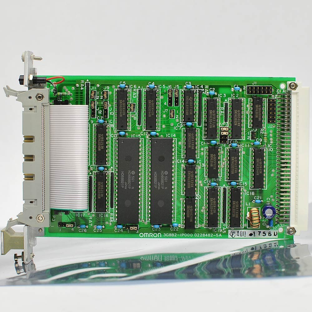 Omron 3G8B2-IP000 0228482 Peripheral Interface Board Card Module