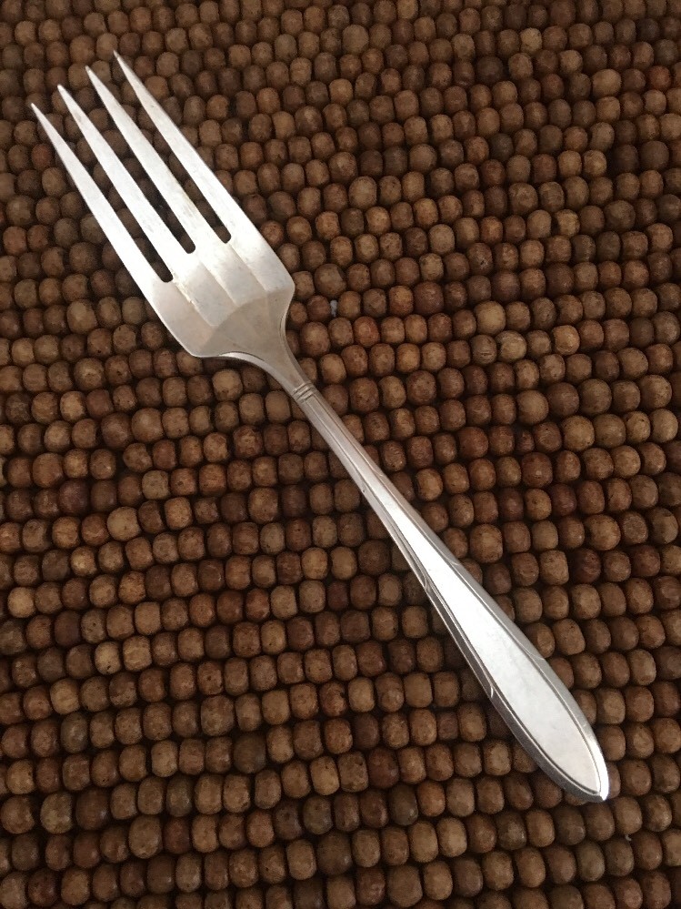 Oneida Nobility Silverplate Point Tip REVERIE Salad Fork 6 1/4”