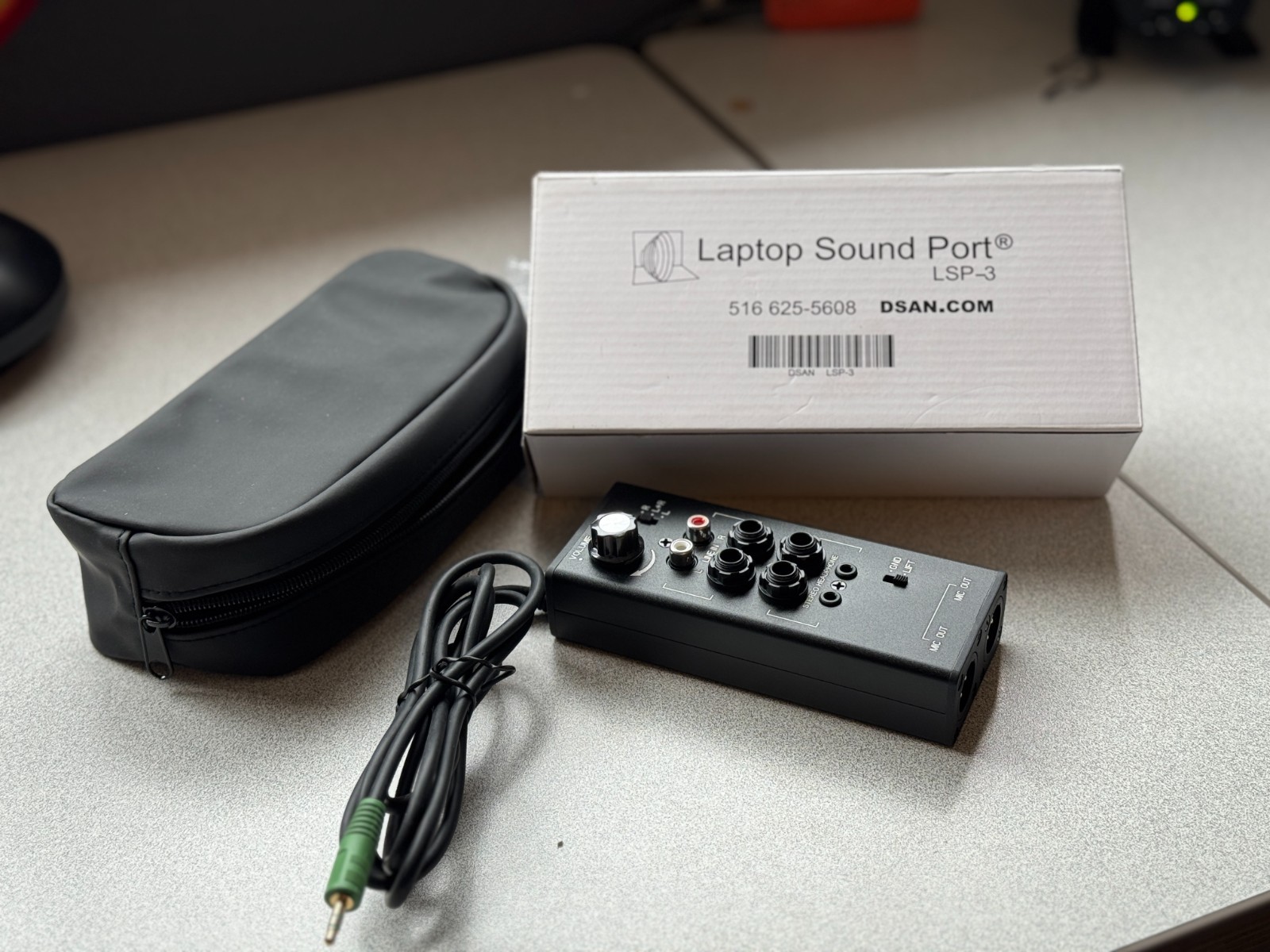 DSAN LSP-3 Laptop Sound Port Audio Adapter for PA & Presentation Systems