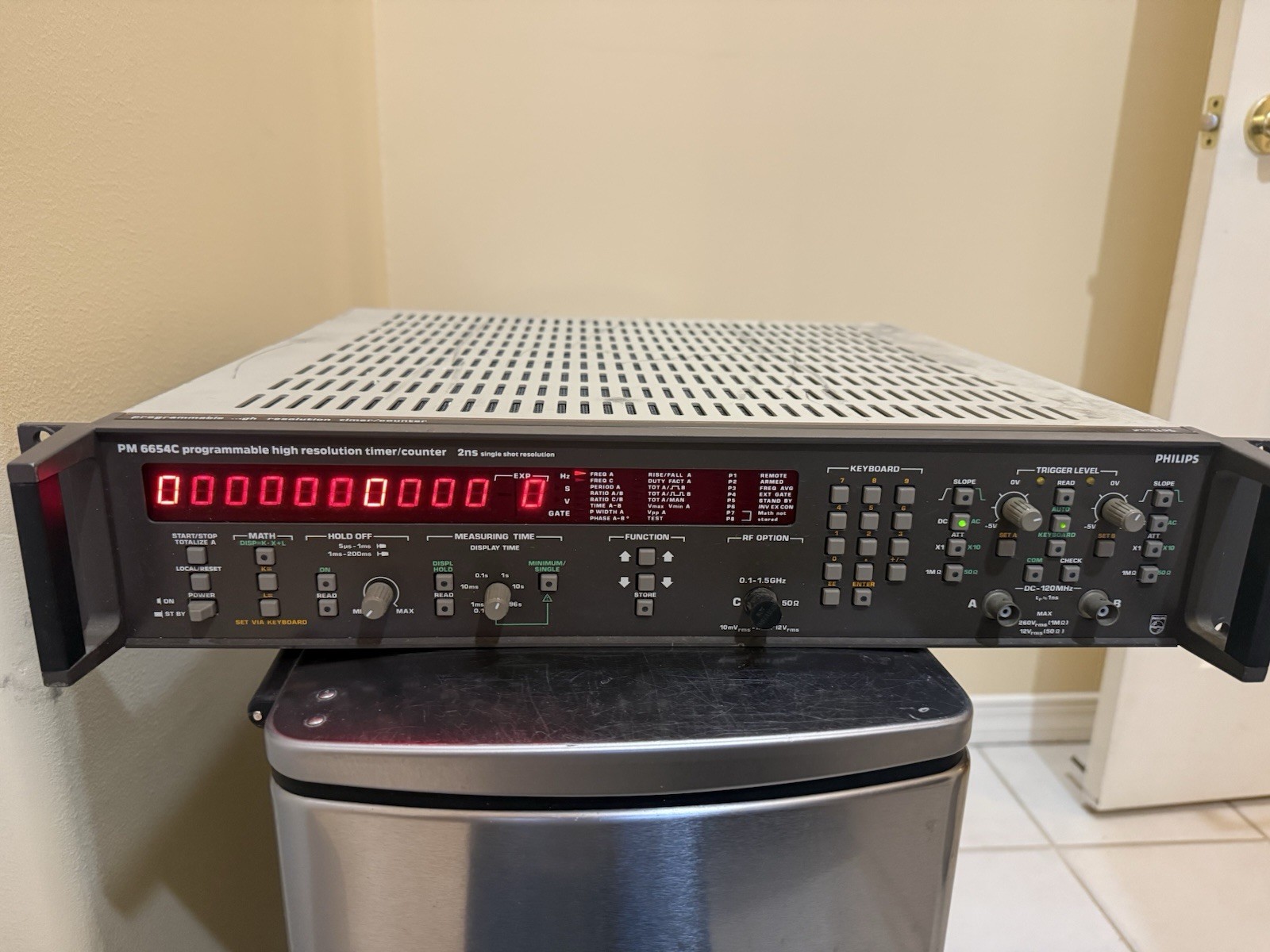 Philips PM 6654C programmable high resolution timer/counter 2ns single shot