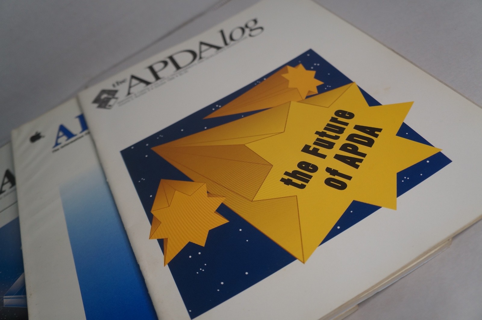 lot of 10 Vintage Apple APDAlog Catalogs For Programmers & Developers APDA Log