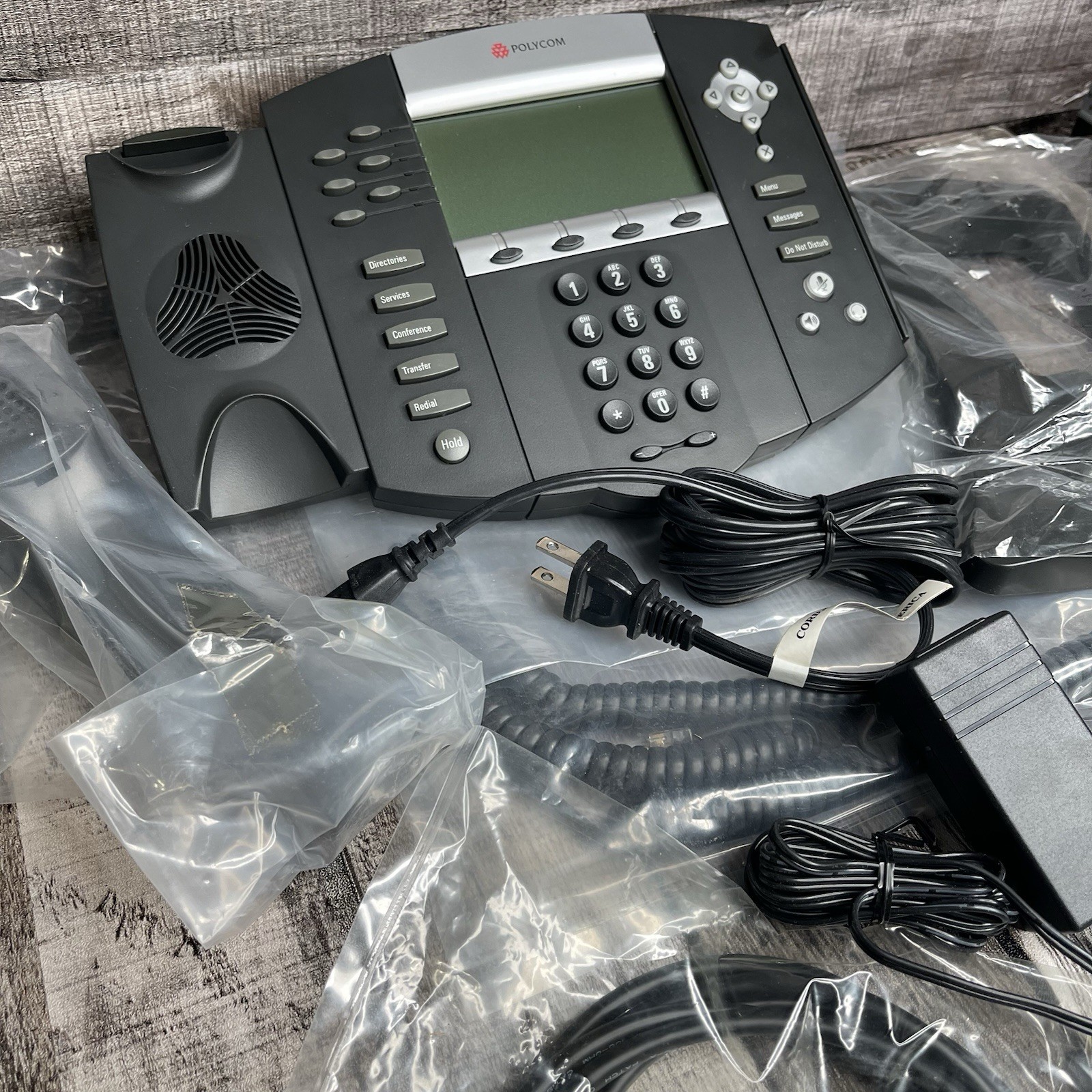 Polycom SoundPoint IP 650 POE phone (2200-12651-025), new in open box