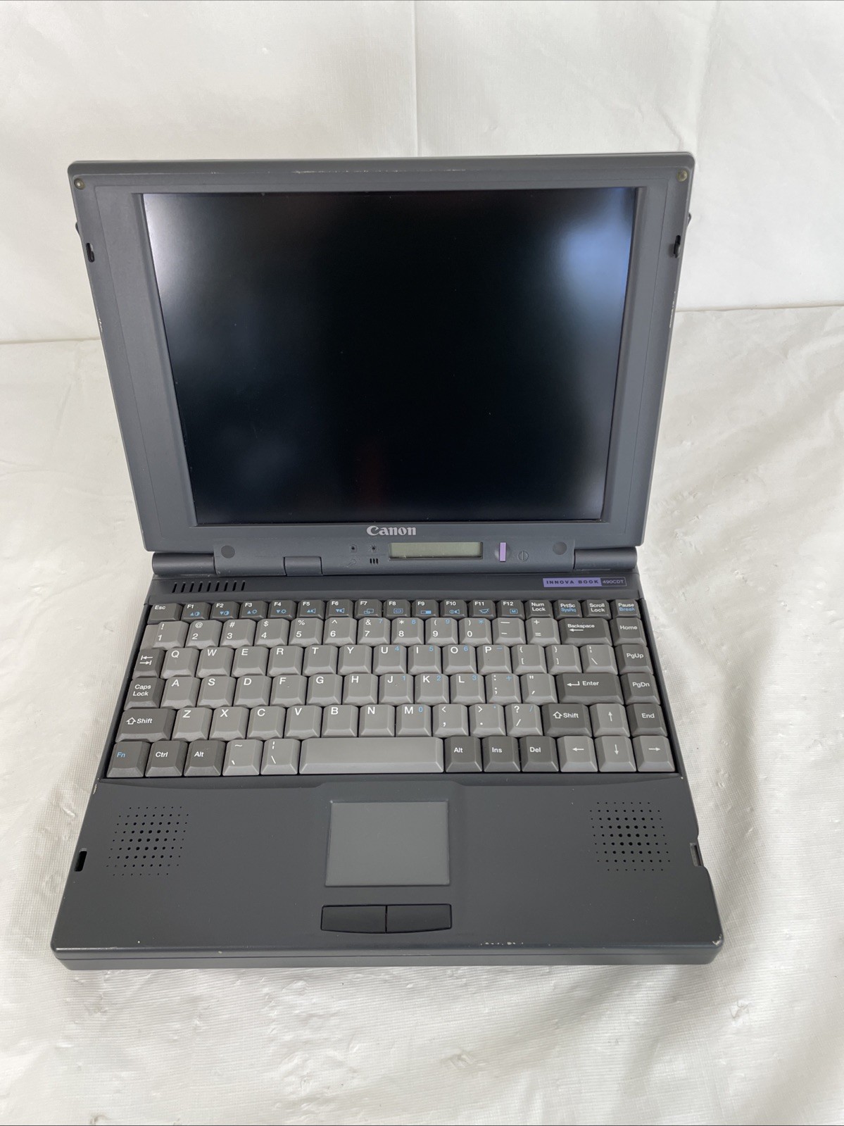 VINTAGE 1996 Canon Innova Book 490CDT 24 MB Ram - Powers on -Working - No HDD/OS