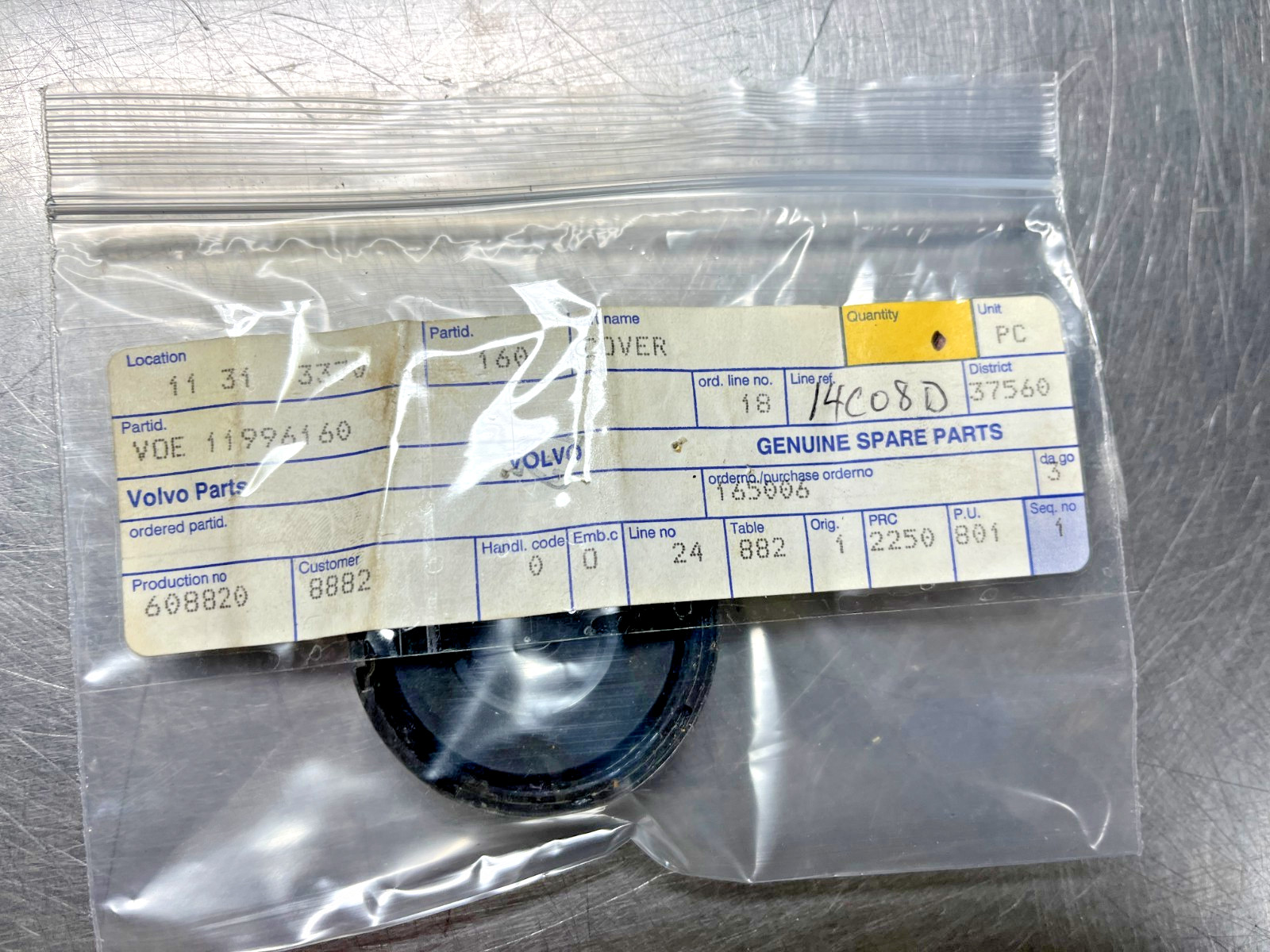 11996160  Genuine OEM  VOLVO  CAP   Ingersoll Rand   VOE11996160