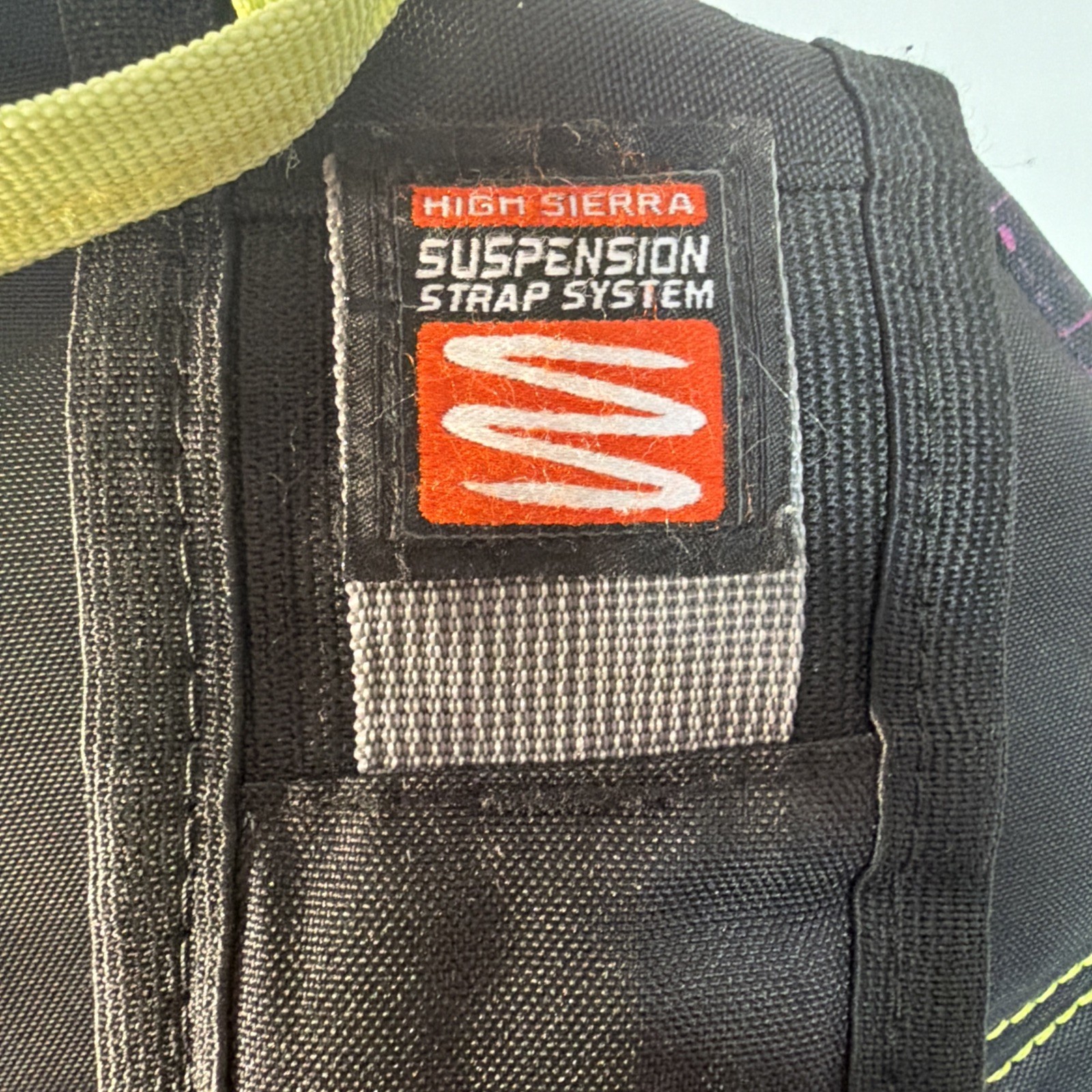 High Sierra 2011 Suspension Strap System Backpack