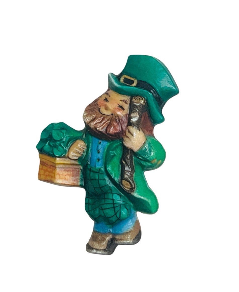 Vintage Hallmark St. Patrick's Day leprechaun pin