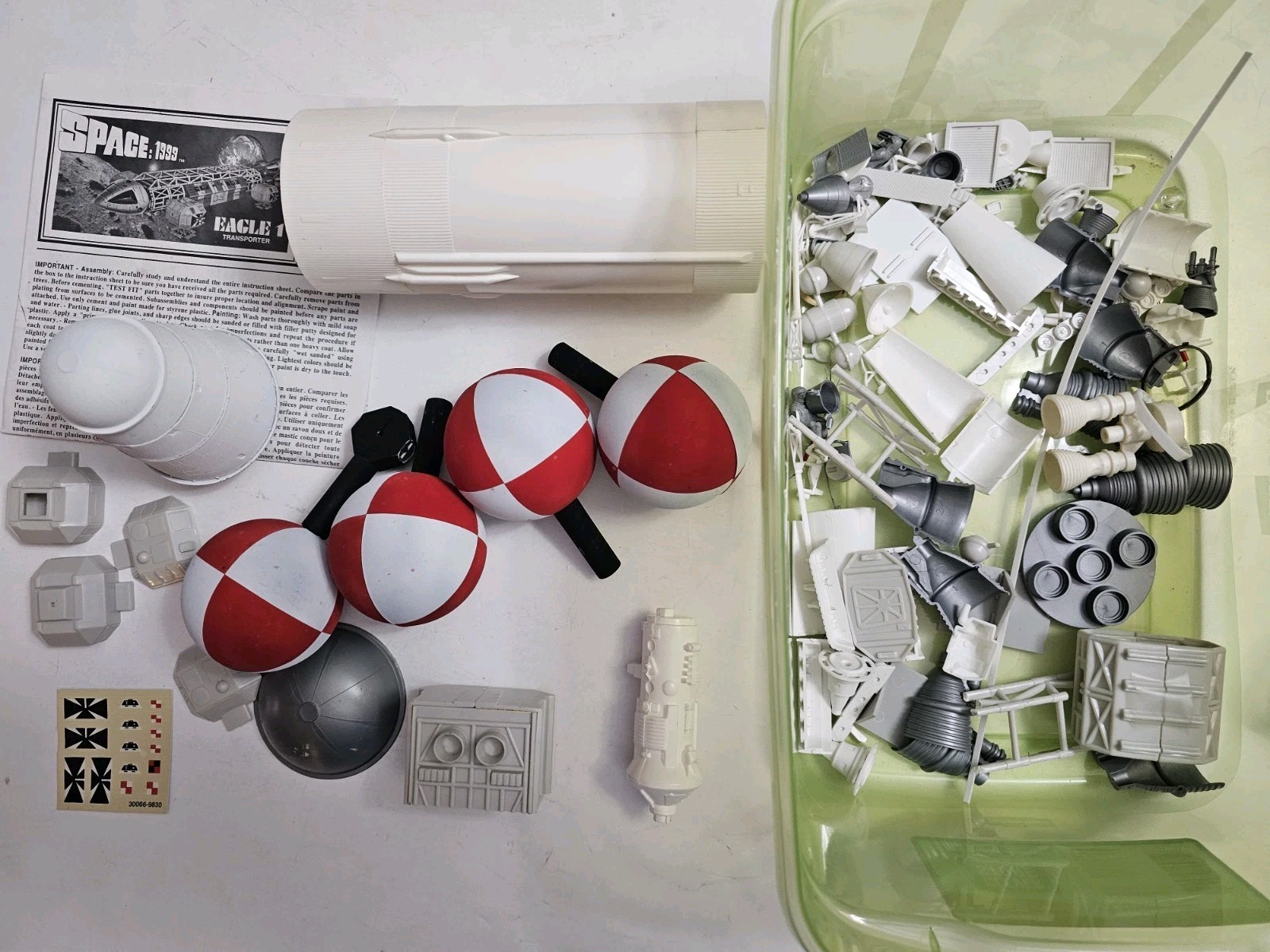 AMT 1:96 scale Space 1999 Eagle 1 Transporter Parts Lot & Extras -  LOOK
