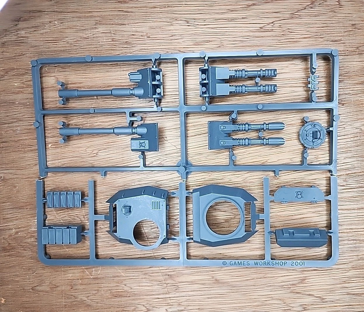 Warhammer 40k Space Marine Predator Turret Twin-Lascannon / Autocannon Upgrade