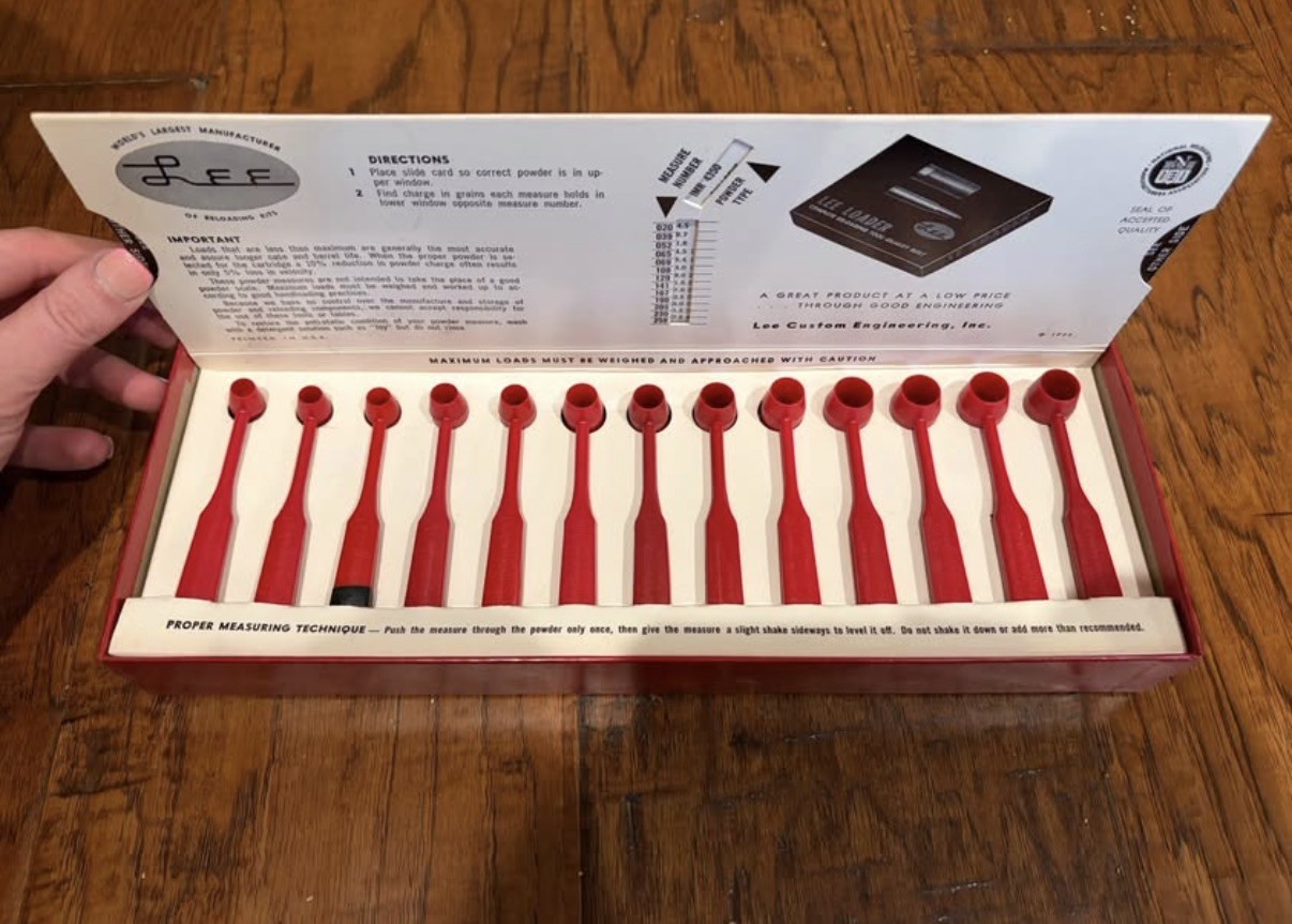Vintage Lee Powder Measure Kit - original box - Complete Kit With Slider Card