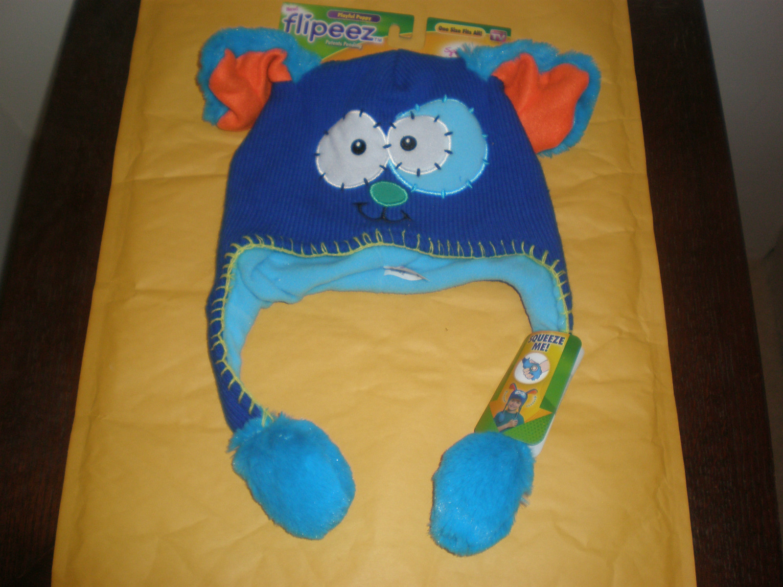 FLIPEEZ BOY'S GIRL'S HAT ONE SIZE FITS ALL AGES 4 - 104  NEW PLAYFUL PUPPY
