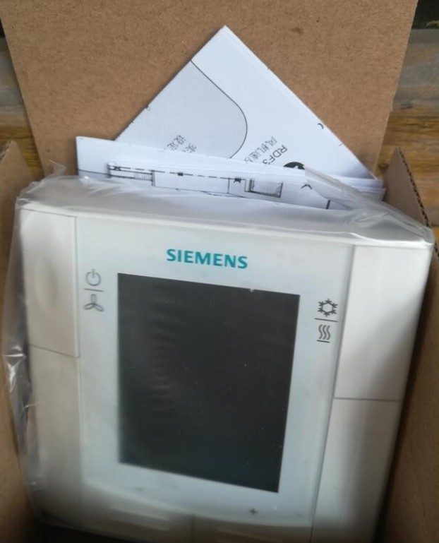 1PC New Siemens RDF310 Room Thermostat In Box Brand