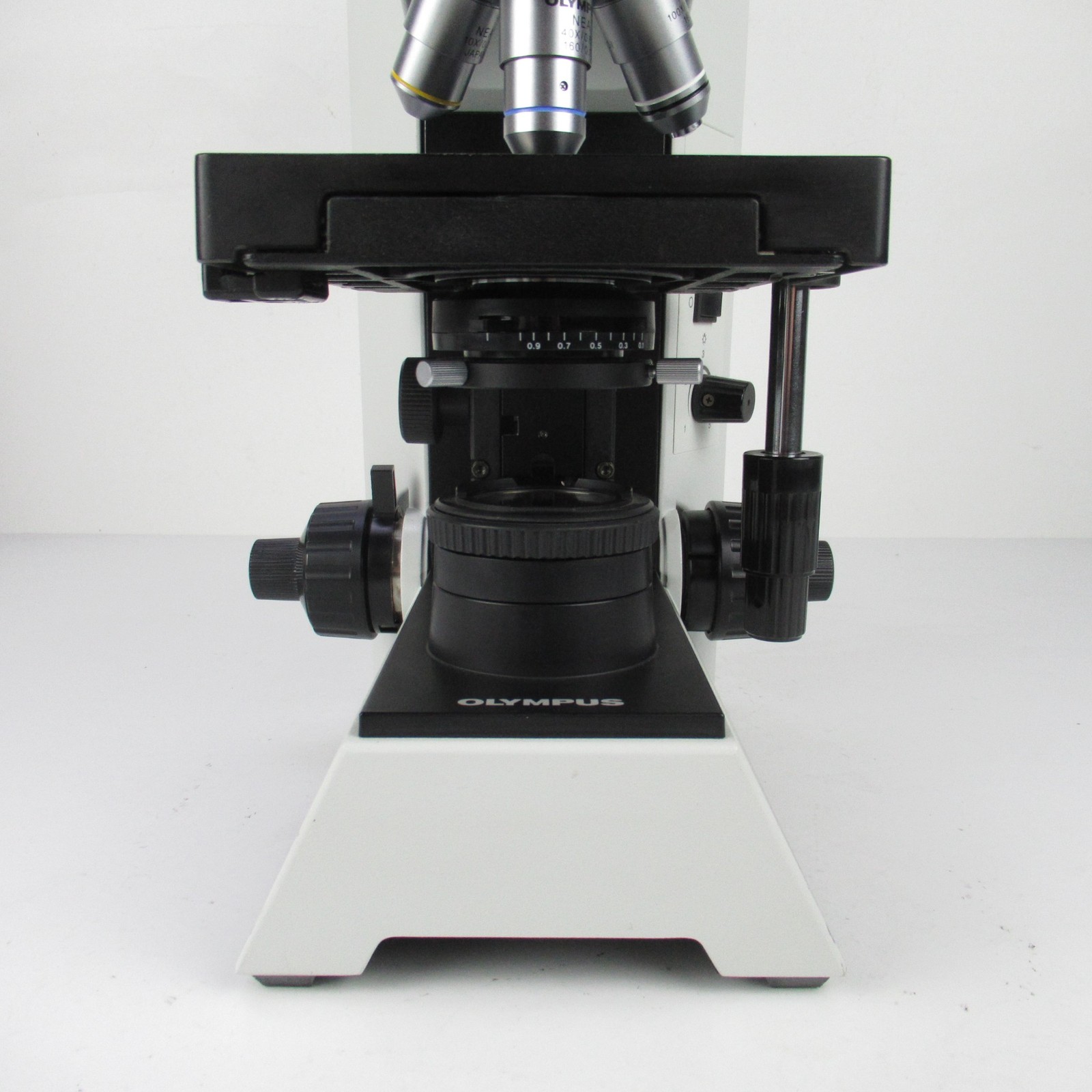 OLYMPUS CH30 FACE TO FACE TEACHING MICROSCOPE WITH 4X/10X/40X/100X OBJECTIVE SET