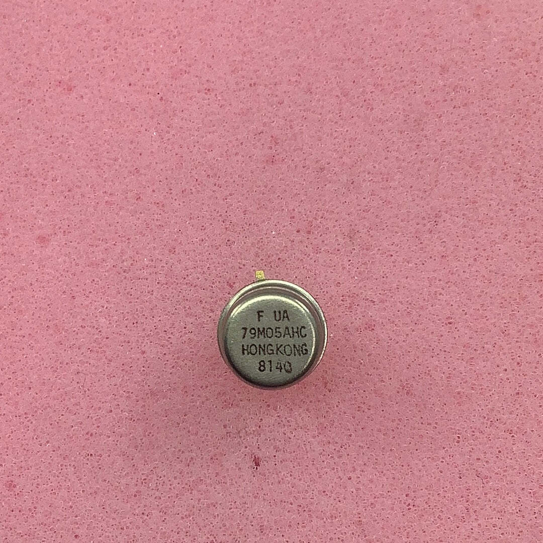 UA79M05AHC - 1981 - FAIRCHILD (-)5.0V 500mA Negative Voltage Regulator