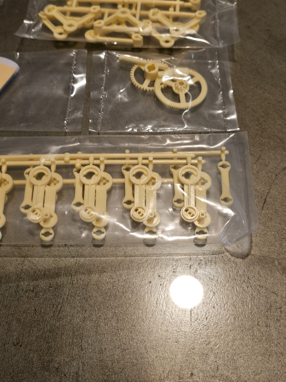 Jr. Scientist Series Create Wind-Walking Artificial Life Strandbees Model Kit