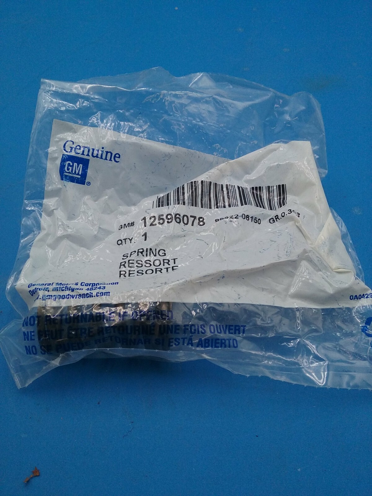 (1) GM ENGINE VALVE SPRINGS NEW GM OEM P/N  12596078