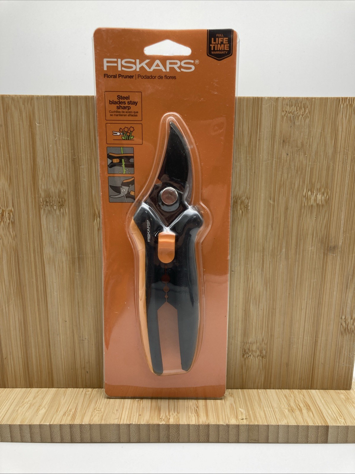 New Sealed Fiskars Floral Pruner w/Stem Stripper (Model 9926)
