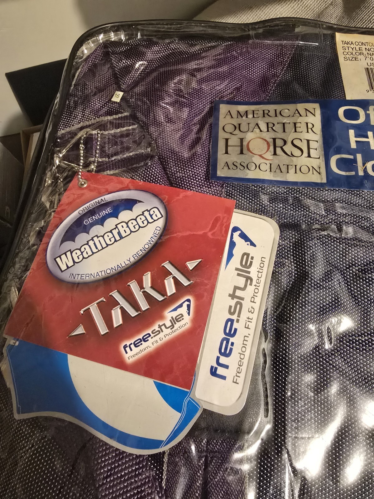 NWT Weatherbeeta ComFiTec Standard 84" Turnout Medium Blanket NEW