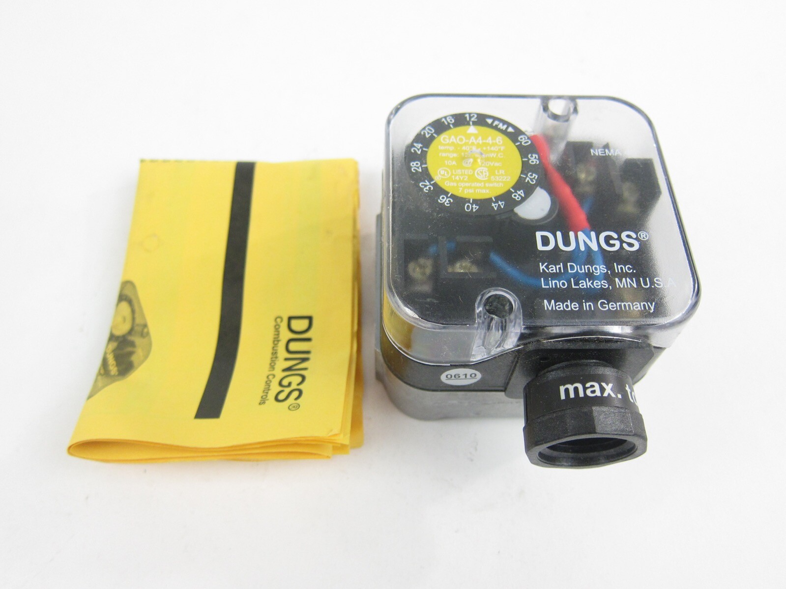 NEW Dungs GAO-A4-4-6 Gas Pressure Switch GAOA446